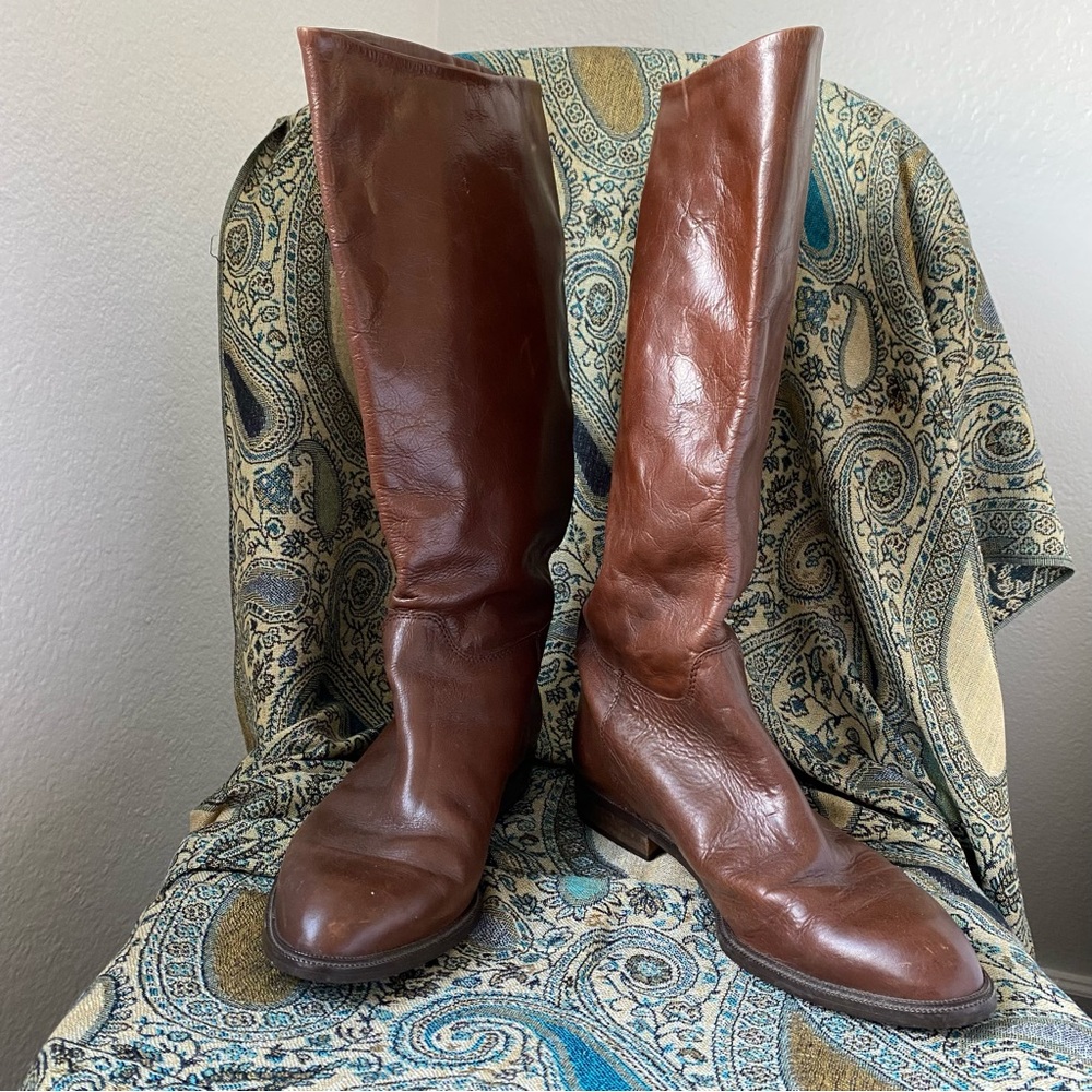 Bandolino Leather Boots, Made in Italy, fits like a size 8.5